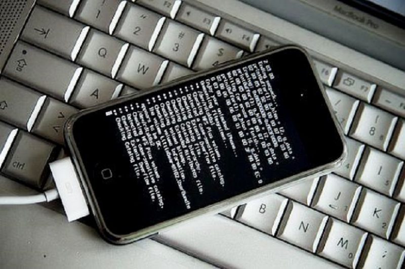 چگونه از هک شدن گوشی موبایل خود جلوگیری کنیم؟